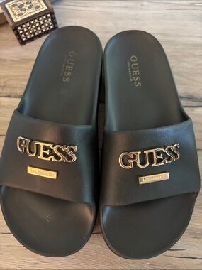 Women’s Guess platform slides